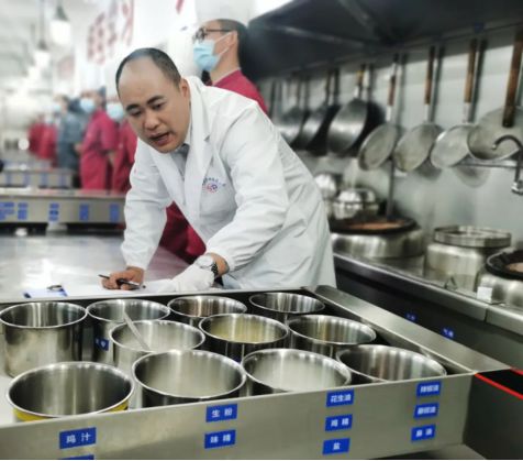 陽光綠洲生態(tài)酒店成功驗(yàn)收5D食品安全現(xiàn)場管理體系